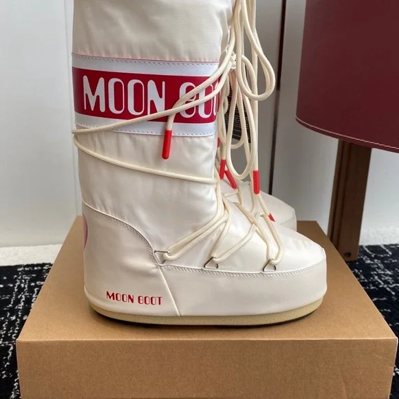 Moon Boot Women's Cream and Red Snow Boots - Picture 1 of 6